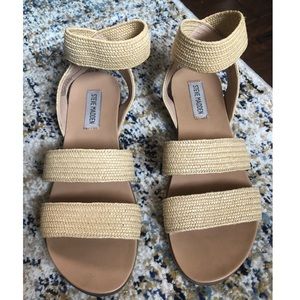 Steve Madden Effie Sandals Size 7.5